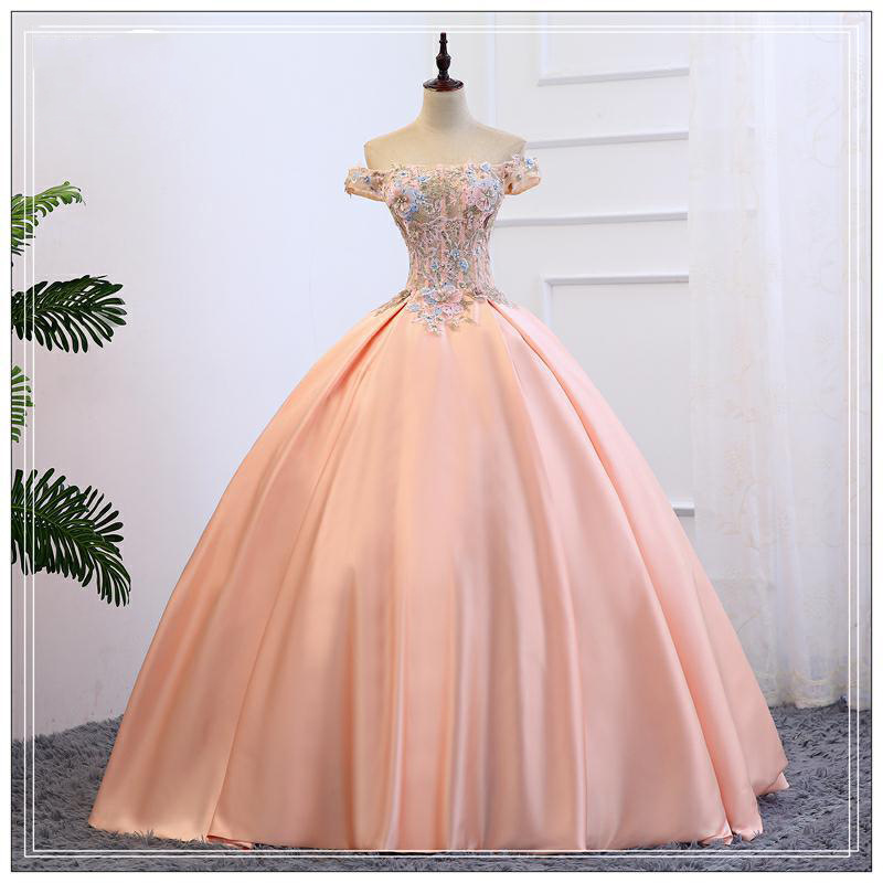 Evening Dress 2026 New Art Exa - Photography Solo incelemesi ve fiyatı
